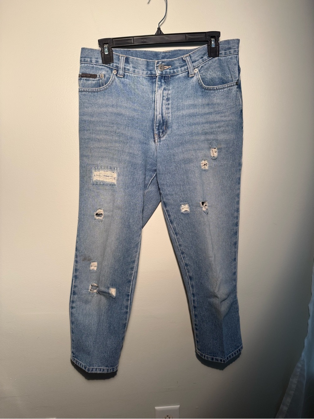 New York Jeans Light Wash Distressed Straight-Leg Jeans cotton